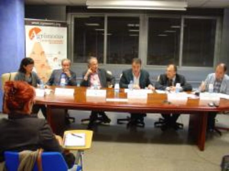 Debat de política de regadius a la delegació de Lleida del COEAC